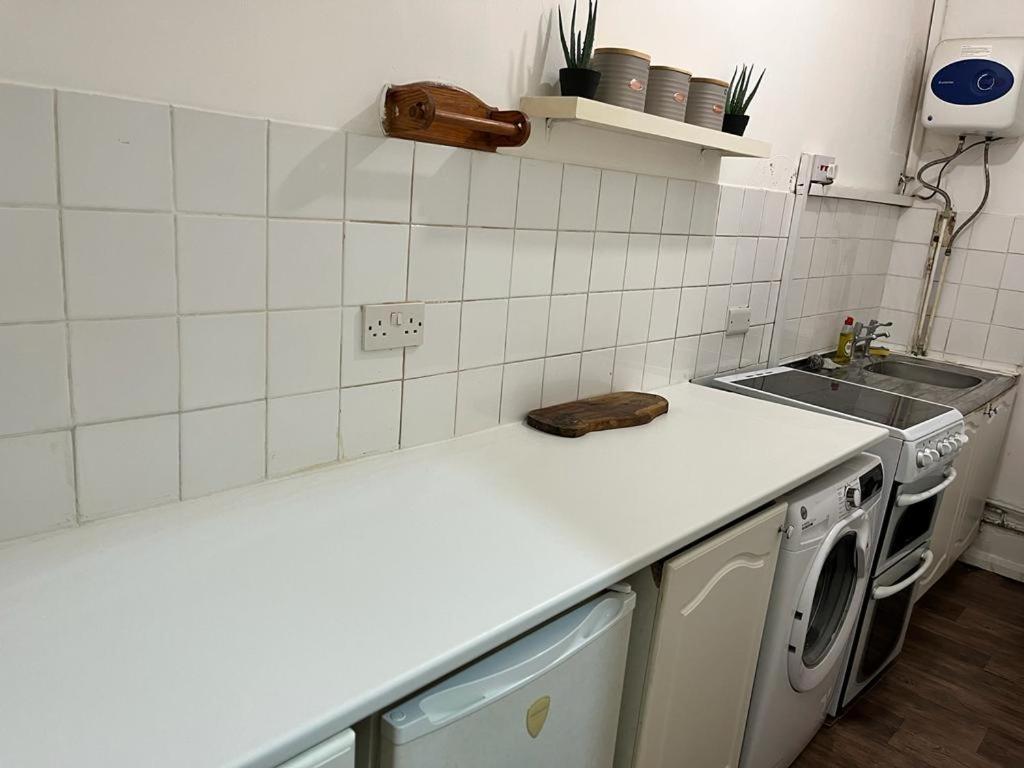 City Studio Flat Лондон Екстериор снимка
